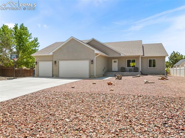 450 W Venturi Drive, Pueblo West, CO 81007