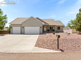 450 W Venturi Drive, Pueblo West, CO 81007