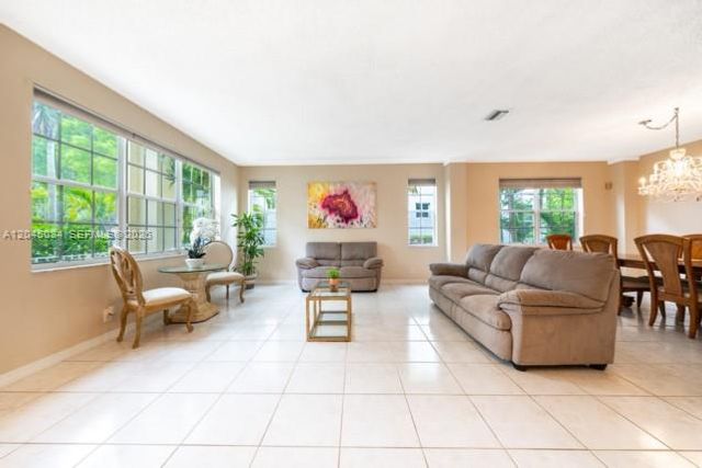 3745 Heron Ridge Ln 3745, Weston, FL 33331