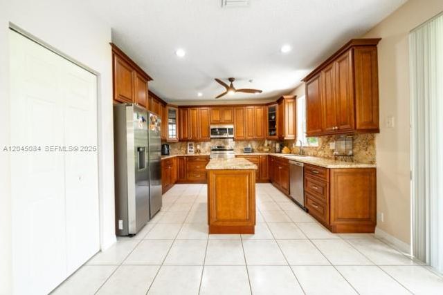 3745 Heron Ridge Ln 3745, Weston, FL 33331