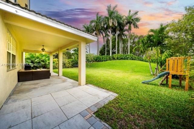 3745 Heron Ridge Ln 3745, Weston, FL 33331