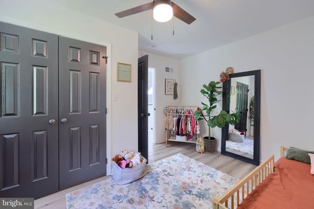 1321 VALLEY VIEW RD, York, PA 17403
