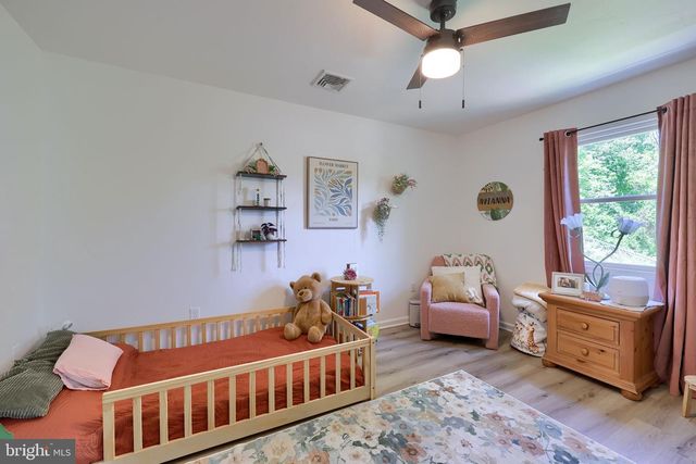 1321 VALLEY VIEW RD, York, PA 17403