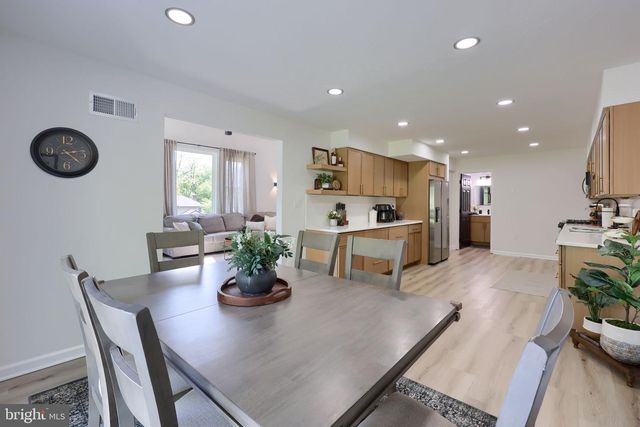 1321 VALLEY VIEW RD, York, PA 17403