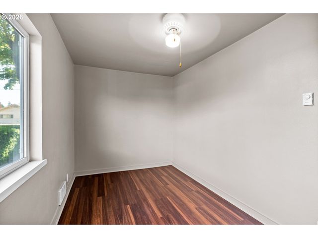90798 ALVADORE Rd, Junction City, OR 97448