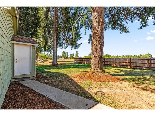 90798 ALVADORE Rd, Junction City, OR 97448