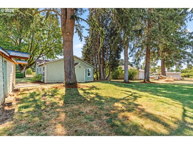 90798 ALVADORE Rd, Junction City, OR 97448