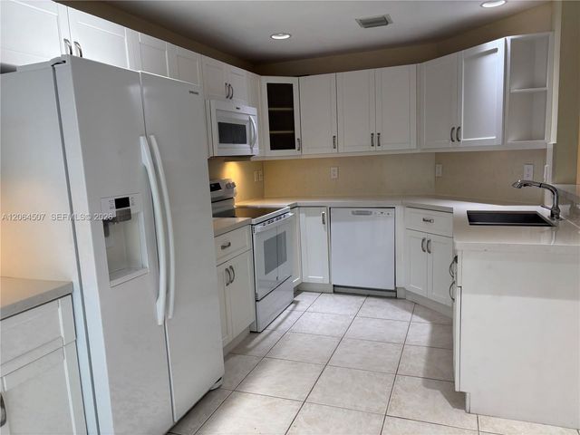 11440 NW 50th Ter, Doral, FL 33178