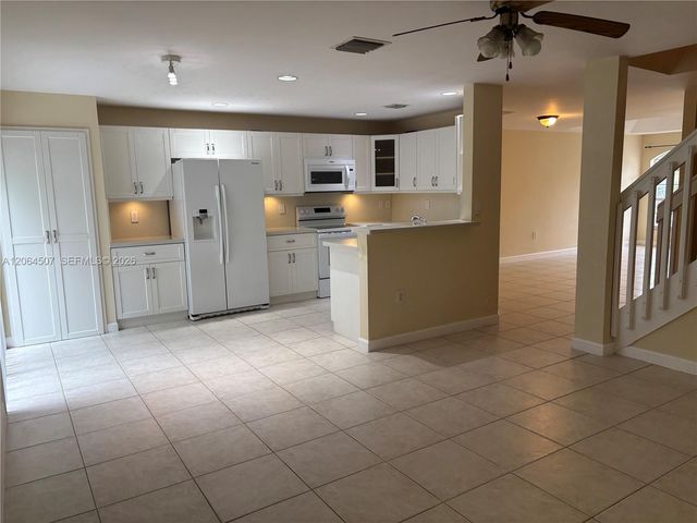 11440 NW 50th Ter, Doral, FL 33178