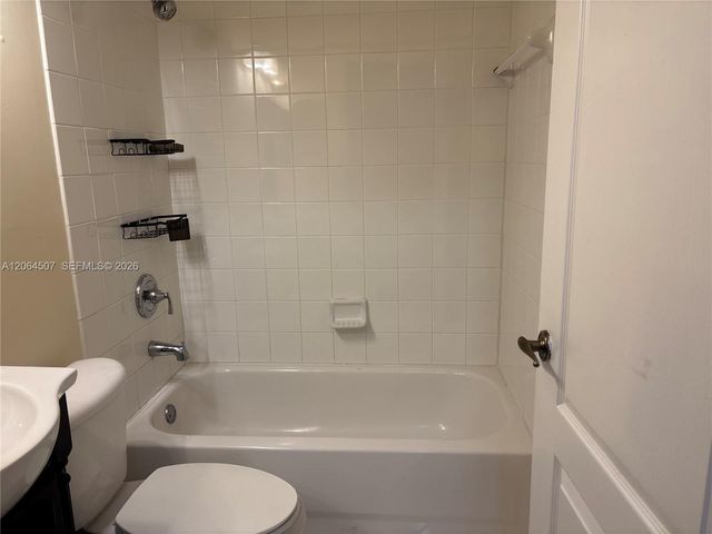 11440 NW 50th Ter, Doral, FL 33178