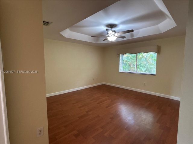 11440 NW 50th Ter, Doral, FL 33178