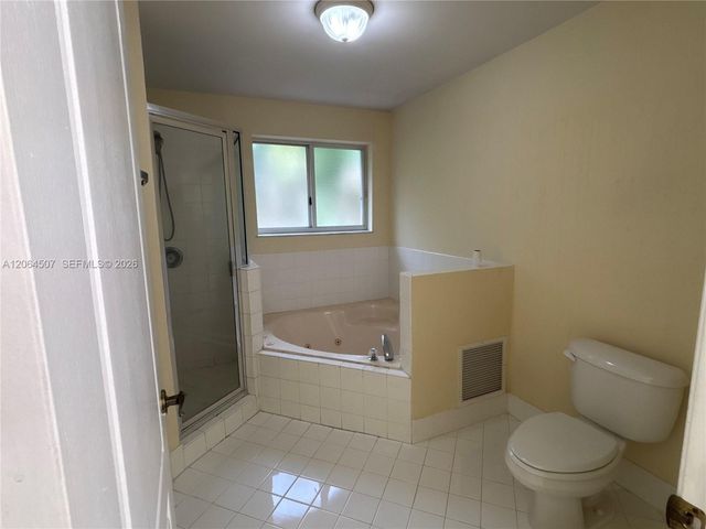 11440 NW 50th Ter, Doral, FL 33178