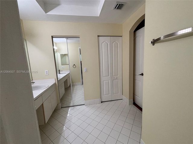 11440 NW 50th Ter, Doral, FL 33178