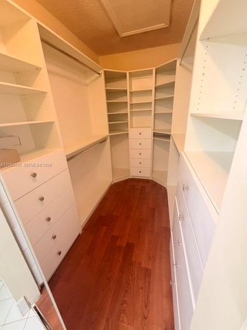 11440 NW 50th Ter, Doral, FL 33178