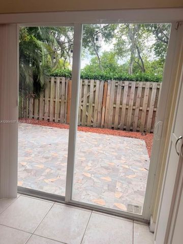 11440 NW 50th Ter, Doral, FL 33178