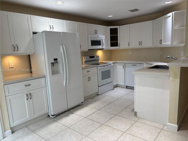11440 NW 50th Ter, Doral, FL 33178