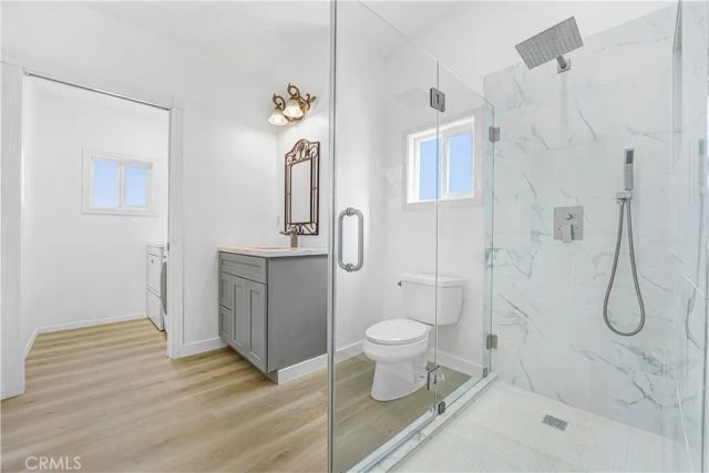 124 S Beachwood, Burbank, CA 91506