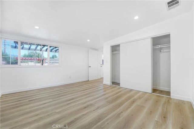 124 S Beachwood, Burbank, CA 91506