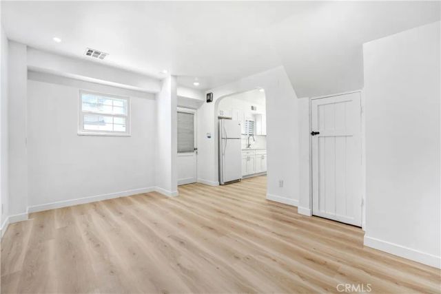 124 S Beachwood, Burbank, CA 91506