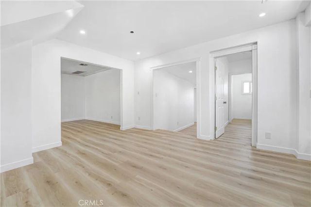 124 S Beachwood, Burbank, CA 91506