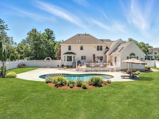 9 Loon Way, Westford, MA 01886