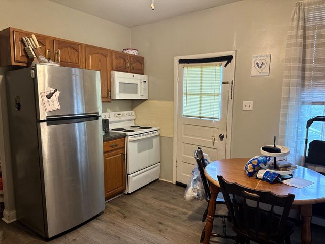 250-248 MILL CREEK AVE, Pottsville, PA 17901