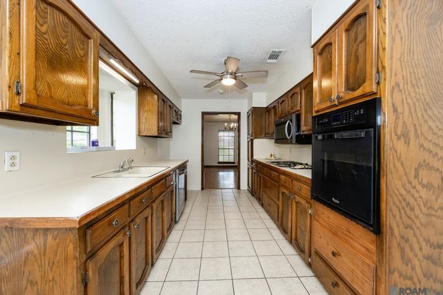 13848 Cypress Ridge Ave, Saint George, LA 70817