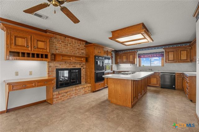 1366 Highland Terrace Drive, Canyon Lake, TX 78133