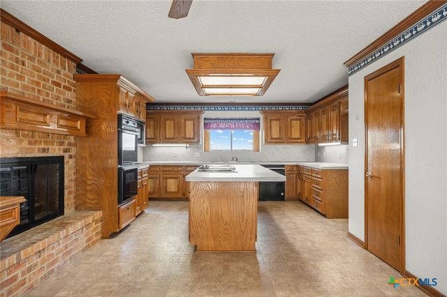 1366 Highland Terrace Drive, Canyon Lake, TX 78133