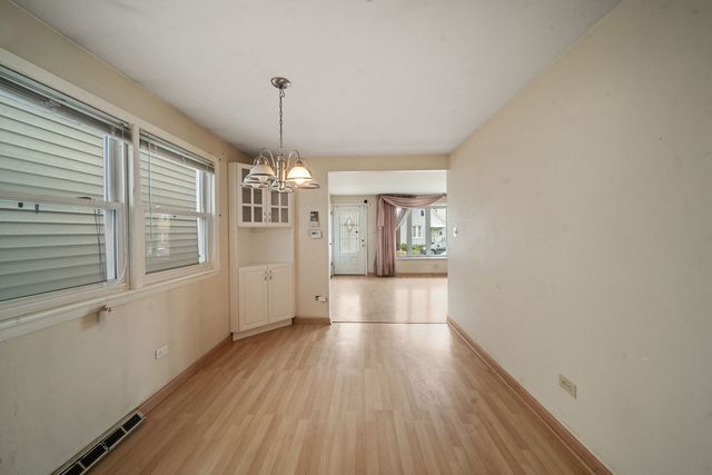 3753 S Emerald Avenue, Chicago, IL 60609