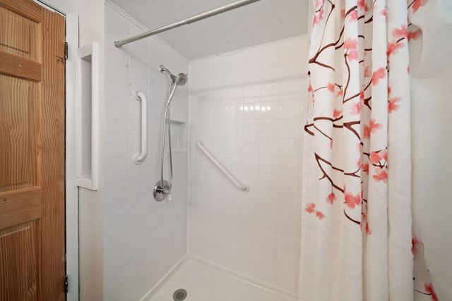 3753 S Emerald Avenue, Chicago, IL 60609