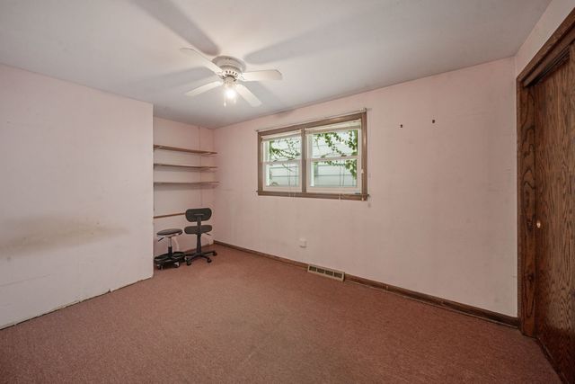 3753 S Emerald Avenue, Chicago, IL 60609