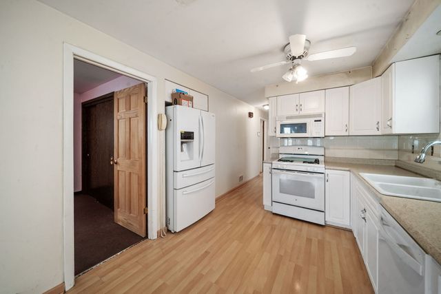 3753 S Emerald Avenue, Chicago, IL 60609