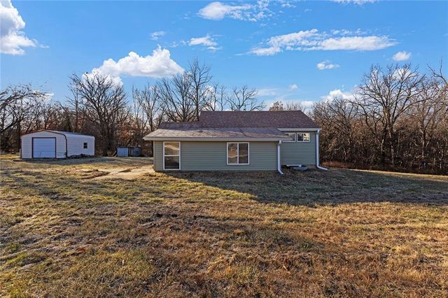 17405 E 228th Street, Harrisonville, MO 64701