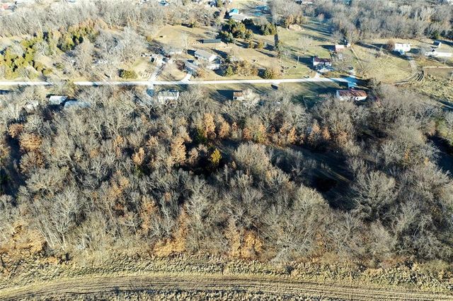 17405 E 228th Street, Harrisonville, MO 64701