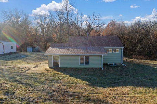 17405 E 228th Street, Harrisonville, MO 64701