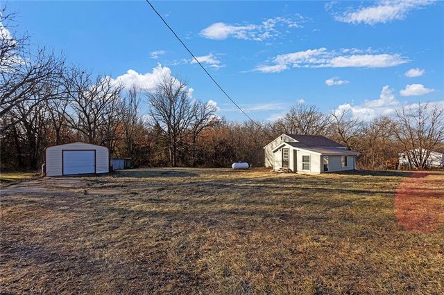 17405 E 228th Street, Harrisonville, MO 64701