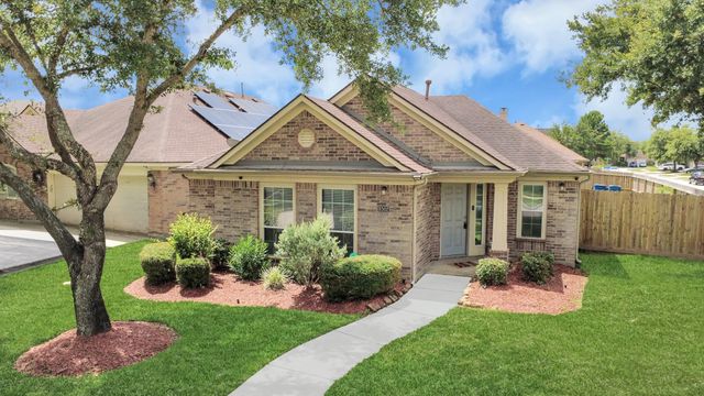 9302 Water Edge Point Lane, Humble, TX 77396