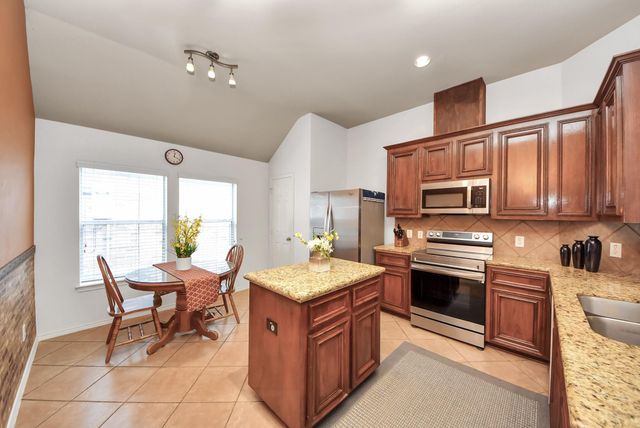 9302 Water Edge Point Lane, Humble, TX 77396