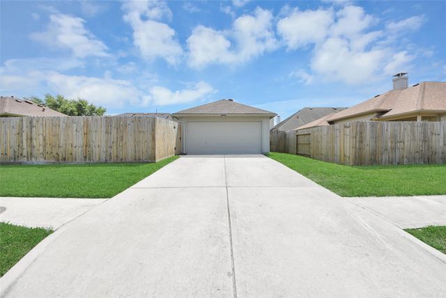 9302 Water Edge Point Lane, Humble, TX 77396