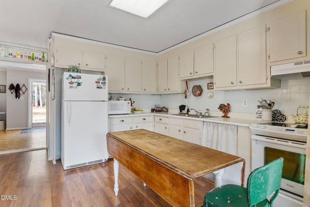 3838 Longleaf Drive NE, Elm City, NC 27822