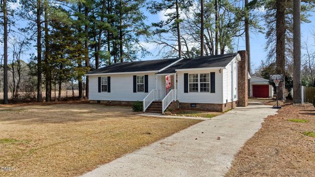 3838 Longleaf Drive NE, Elm City, NC 27822