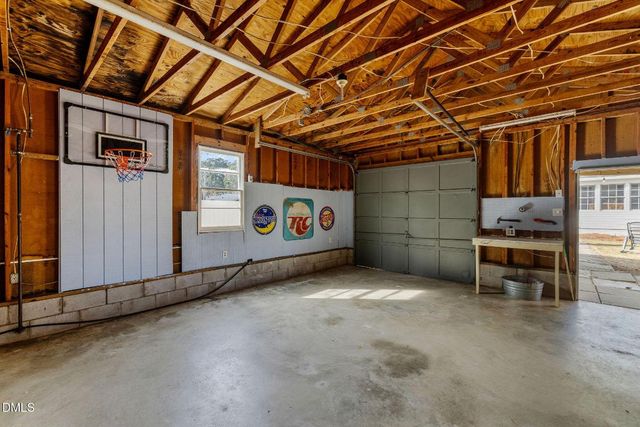 3838 Longleaf Drive NE, Elm City, NC 27822