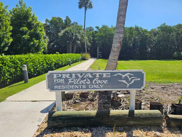 8289 SE PILOTS COVE Terrace, Hobe Sound, FL 33455