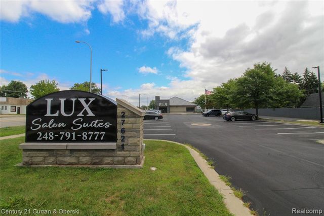 27621 Warren Road, Garden City, MI 48135