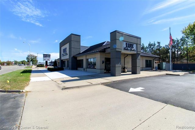 27621 Warren Road, Garden City, MI 48135