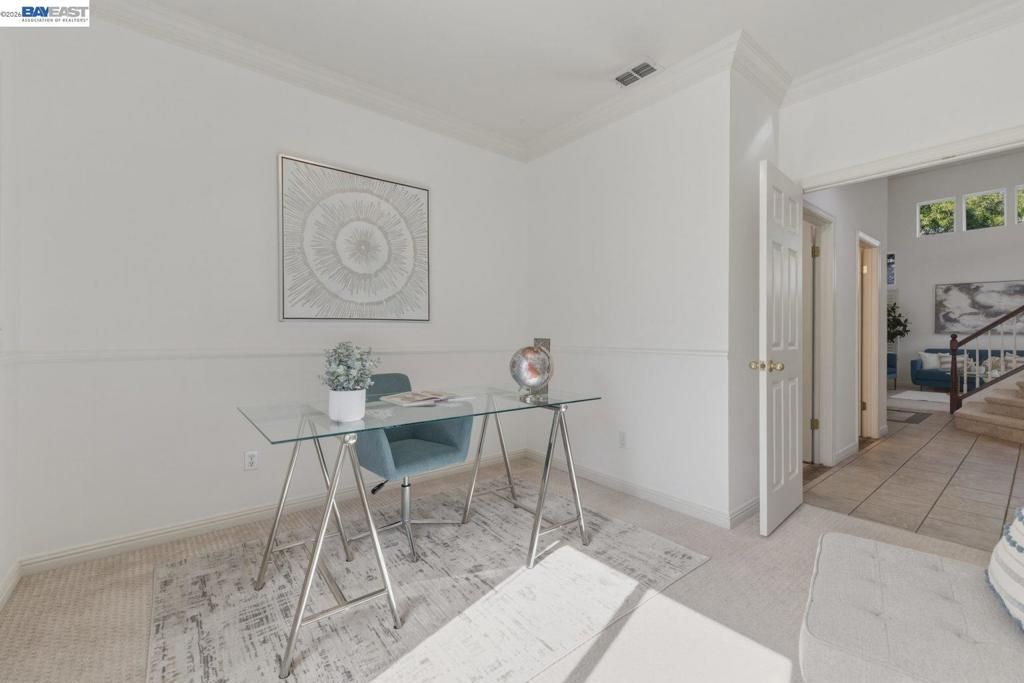 Image 17 of property listing at 5689 Mollie Cir, Livermore, CA 94551