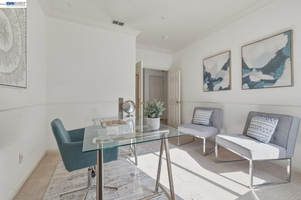 Image 19 of property listing at 5689 Mollie Cir, Livermore, CA 94551