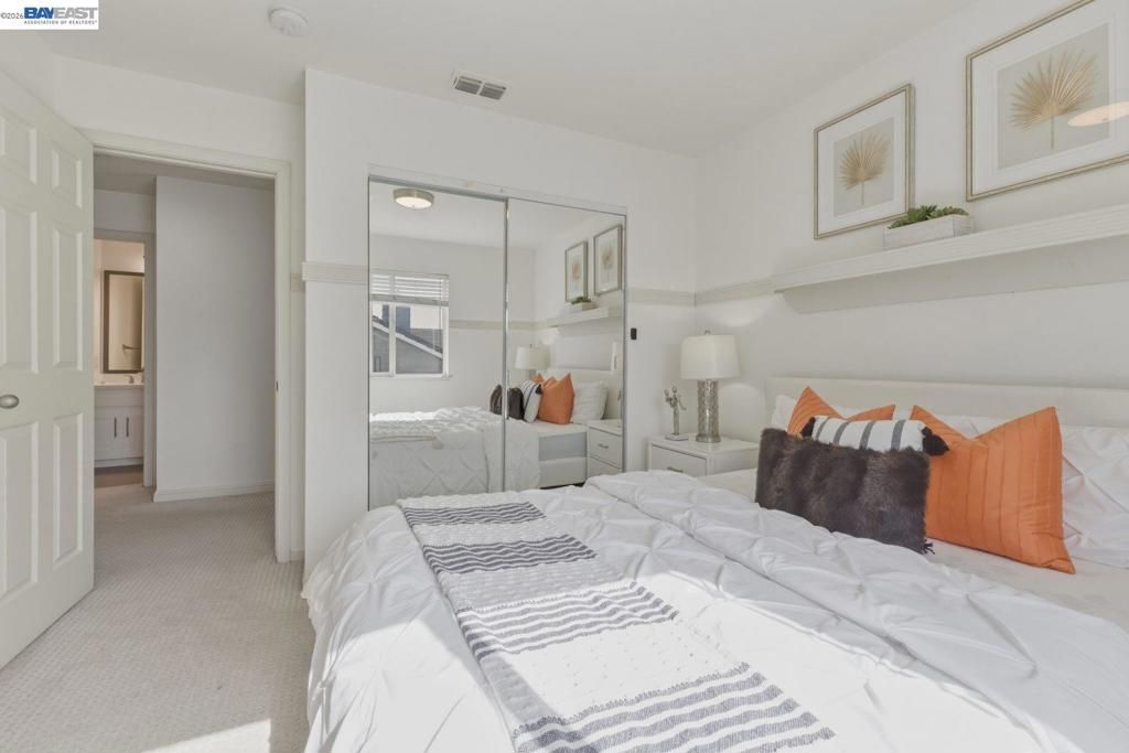 Image 36 of property listing at 5689 Mollie Cir, Livermore, CA 94551