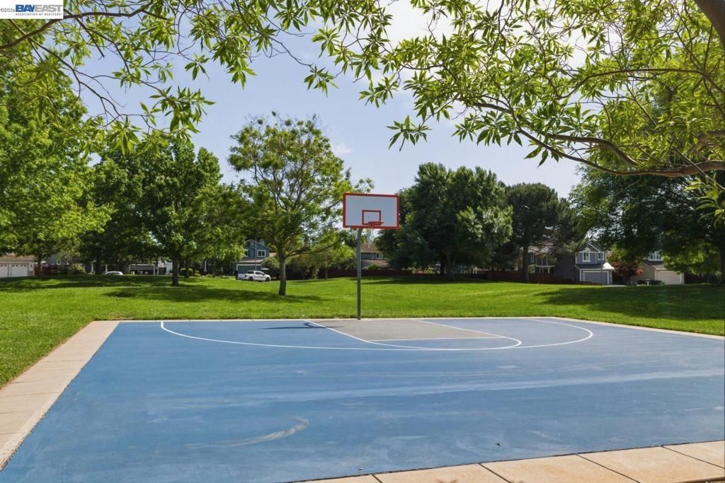 Image 48 of property listing at 5689 Mollie Cir, Livermore, CA 94551